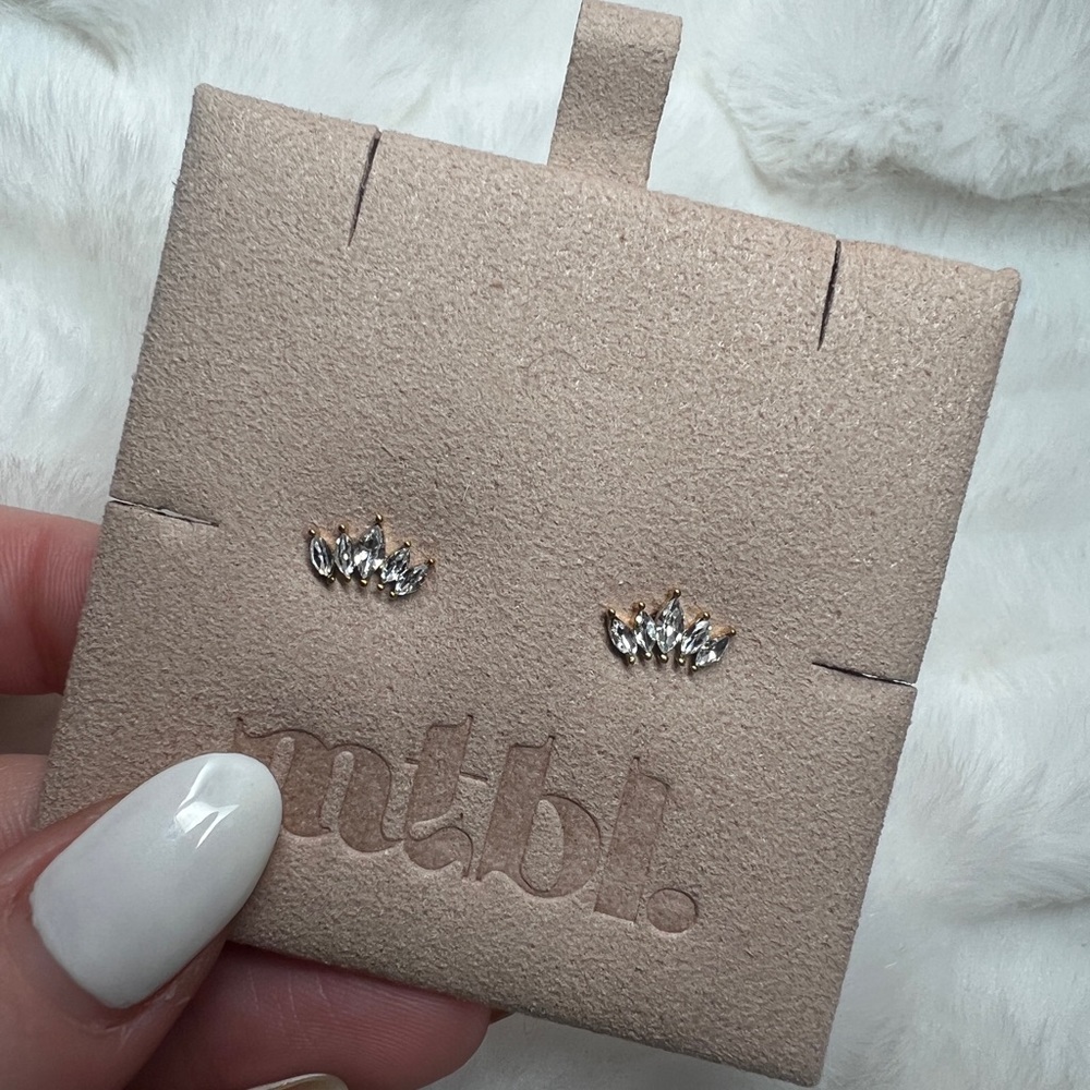 18k Gold Plated Crown Studs